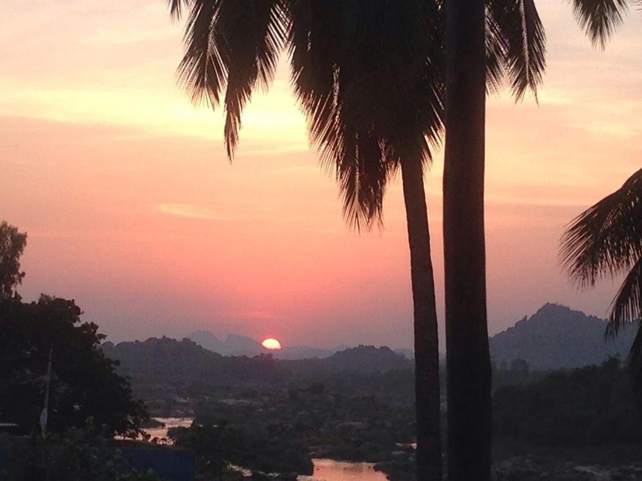 Archana Guest House River View Hampi Luaran gambar